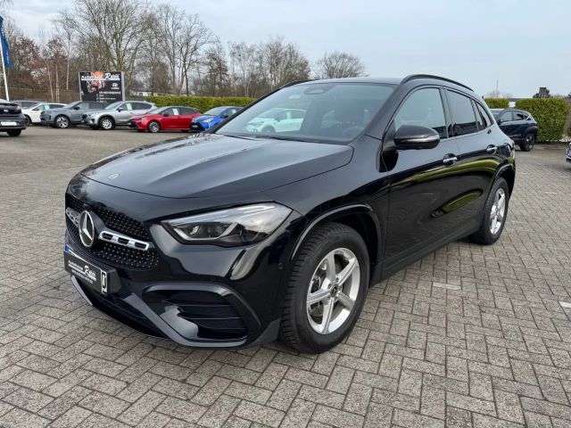 Mercedes-Benz GLA 200 AMG Line