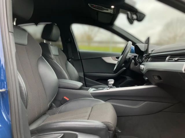 Audi A4 30 TDI S-Line S-Tronic Sedan