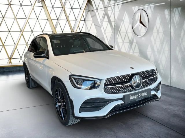 Mercedes-Benz GLC 300 4MATIC AMG Line