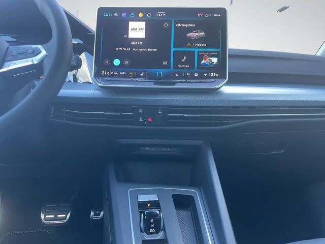 Volkswagen Golf 1.5 eTSI DSG Golf VIII