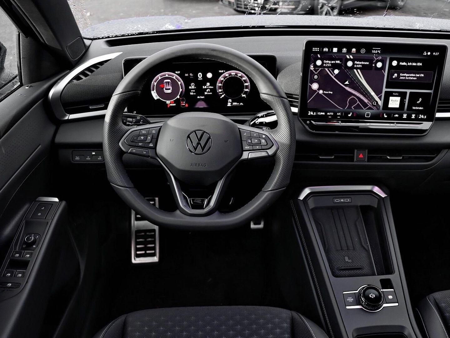 Volkswagen T-Roc 1.5 eTSI DSG IQ.Drive R-Line