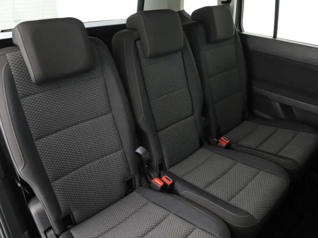 Volkswagen Touran 1.5 TSI DSG R-Line
