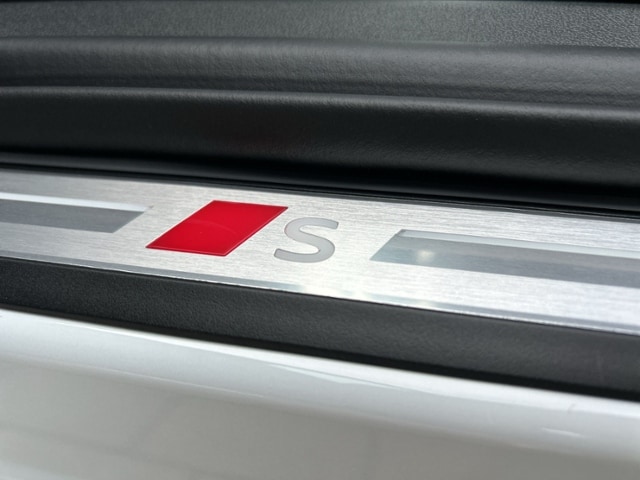 Audi A6 Quattro S-Tronic Sedan