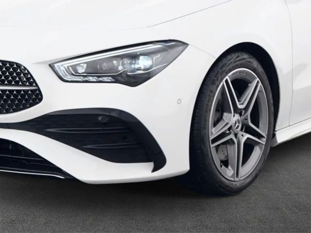 Mercedes-Benz CLA 200 AMG Line