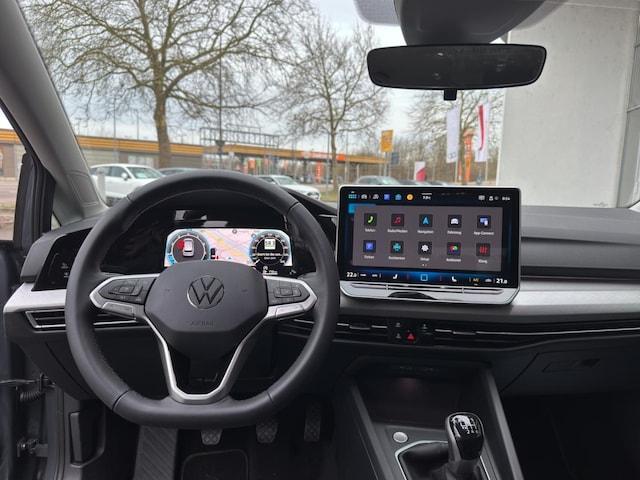 Volkswagen Golf Life Plus