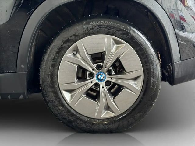 BMW iX1 xDrive30