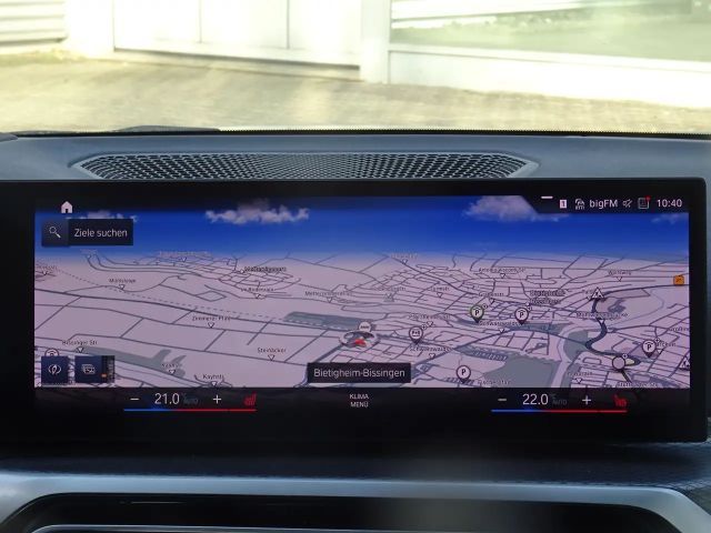 BMW 320 320i M-Sport Sedan