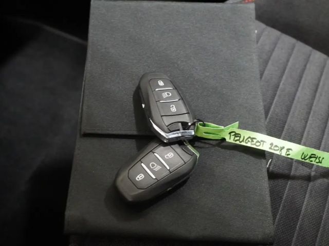 Peugeot E-208 208 e 50kWh LED/Navi