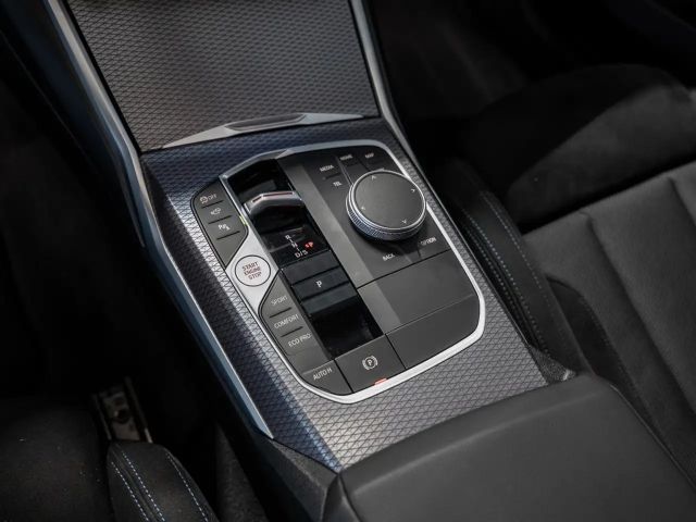 BMW 330 330d M-Sport Touring xDrive