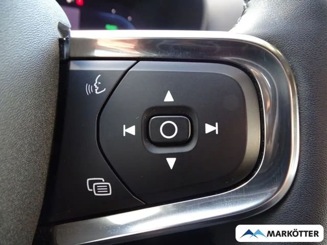 Volvo XC40 Core Recharge