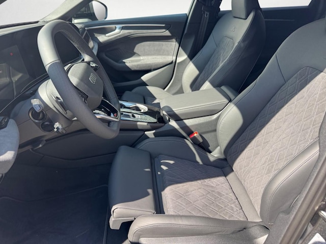 Audi A6 Avant Quattro S-Tronic