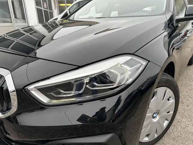 BMW 116 116d Sedan
