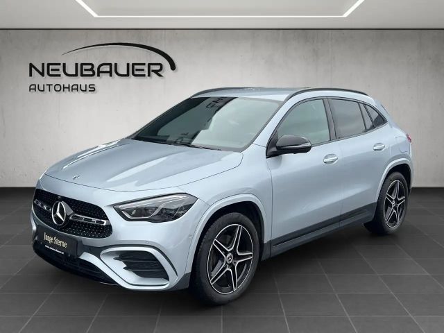 Mercedes-Benz GLA 220 4MATIC AMG Line GLA 220 d