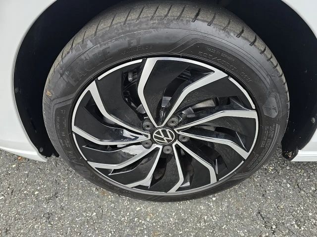 Volkswagen Golf DSG Life Variant