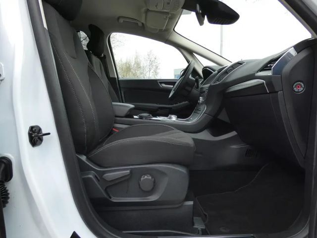 Ford S-Max 2.5 Hybrid 'Titanium'  #LED #NAVI #ACC #KAM