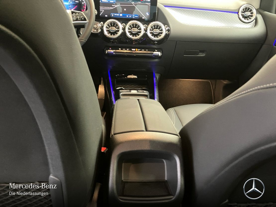 Mercedes-Benz B 180 Sedan