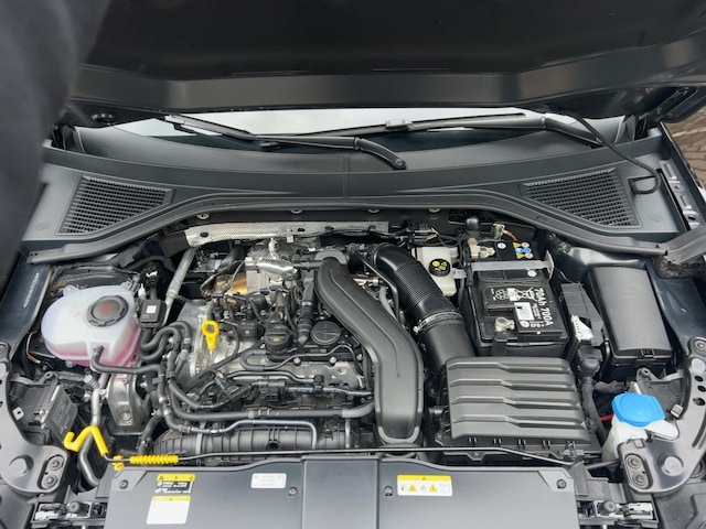 Volkswagen T-Roc 1.5 TSI DSG R-Line