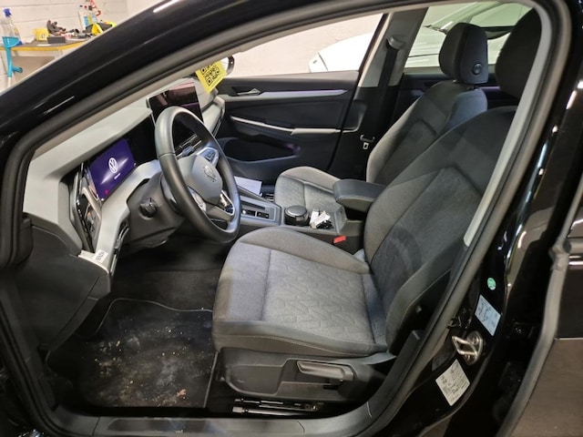 Volkswagen Golf 1.5 eTSI DSG Life Variant