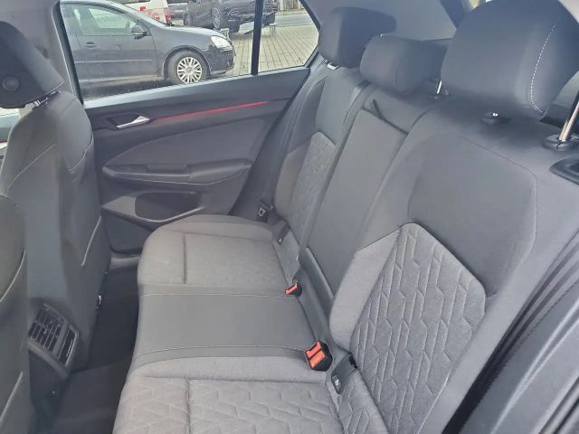 Volkswagen Golf 1.5 TSI Plus