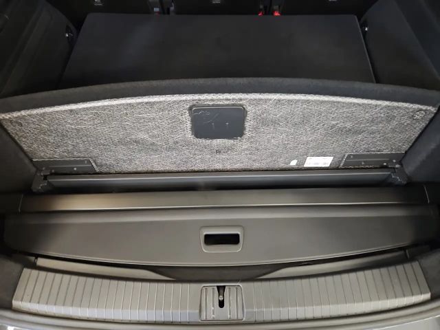 Volkswagen Touran 1.5 TSI Highline Style