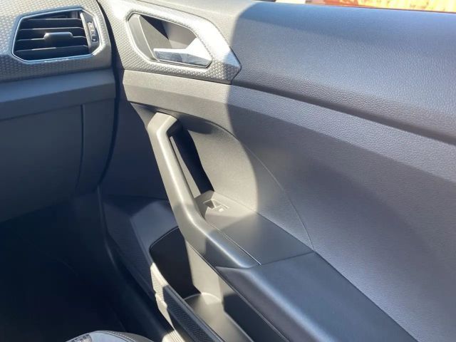 Volkswagen T-Cross 1.0 TSI DSG Life R-Line