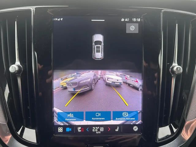 Volvo V60 AWD Dark Plus T6