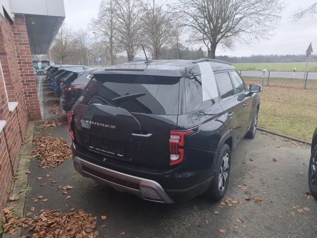 SsangYong Torres 2WD Quartz