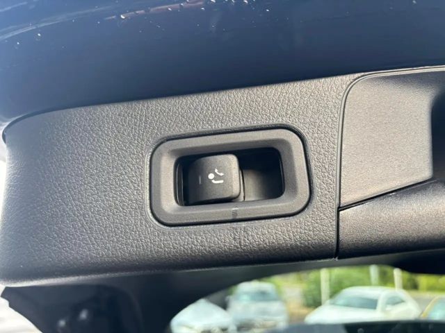 Mercedes-Benz B 180 Sedan