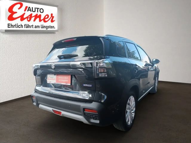 Suzuki S-Cross Hybrid