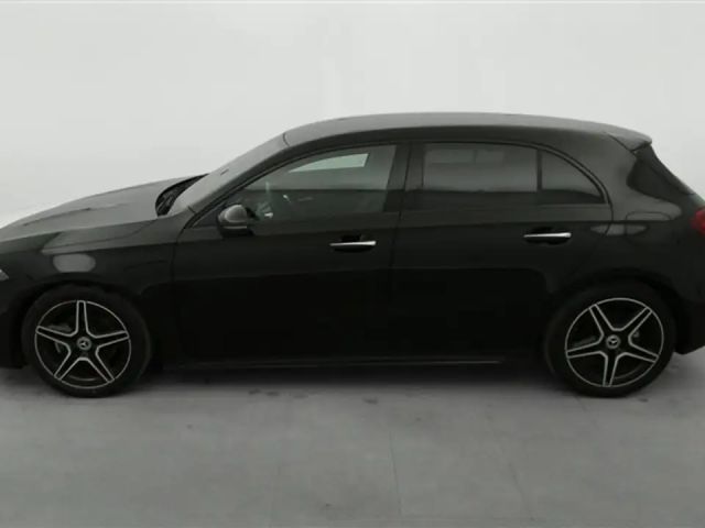 Mercedes-Benz A 180 A 180 d AMG Line