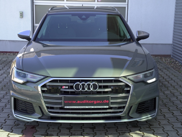 Audi S6 Avant Quattro