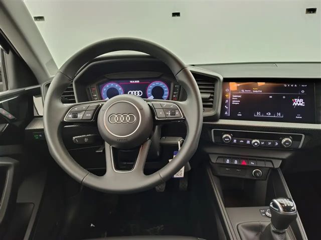 Audi A1 30 TFSI Allstreet