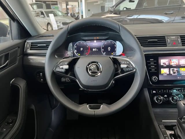 Skoda Superb 2.0 TSI Combi Style Style