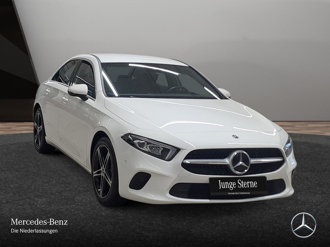 Mercedes-Benz A 180 A 180 d