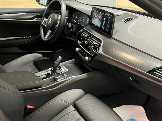 BMW 520 520d M-Sport xDrive