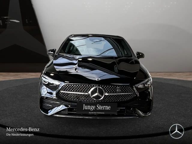 Mercedes-Benz A 220 A 220 d AMG Line