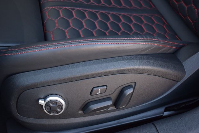 Audi RS4 Avant Quattro