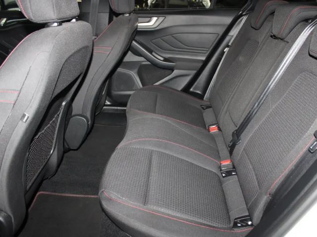 Ford Focus ST Line Wagon