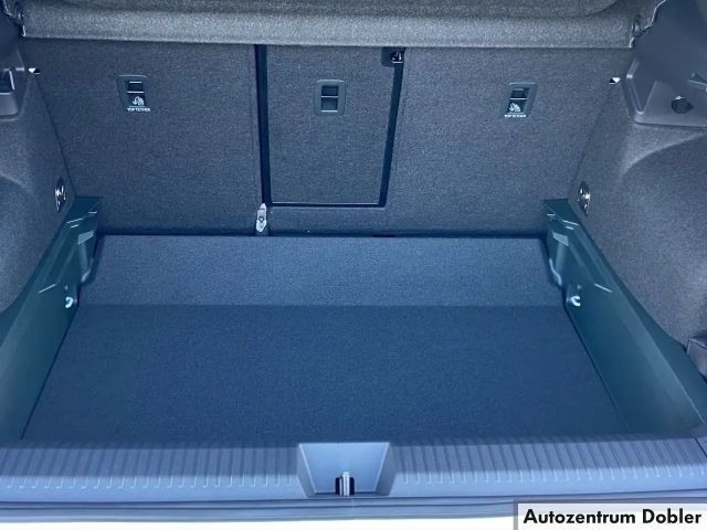 Volkswagen T-Roc 1.5 eTSI DSG R-Line