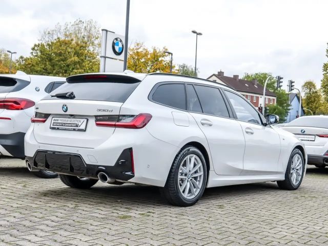 BMW 330 330d M-Sport Touring xDrive