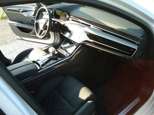 Audi A8 60 TFSI Quattro