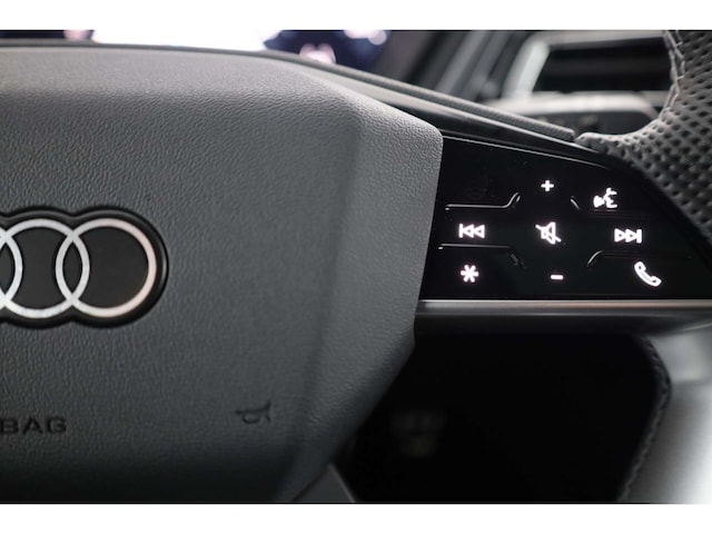 Audi Q4 e-tron SUV 45 e-tron Audi Q4 e-tron