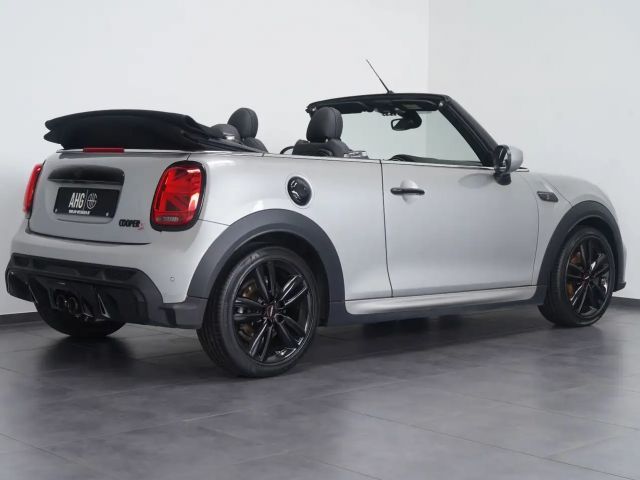 MINI Cooper S Cabrio John Cooper Works Trim