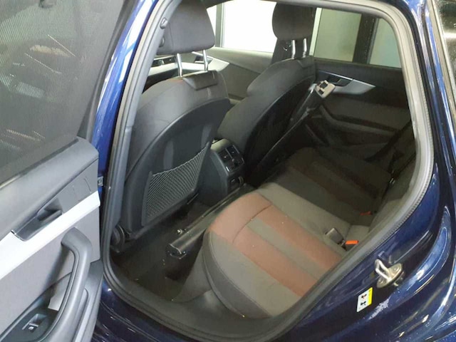 Audi A4 35 TFSI Avant S-Line
