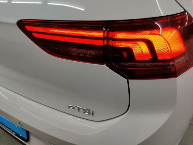 Volkswagen Golf 1.5 eTSI DSG Life