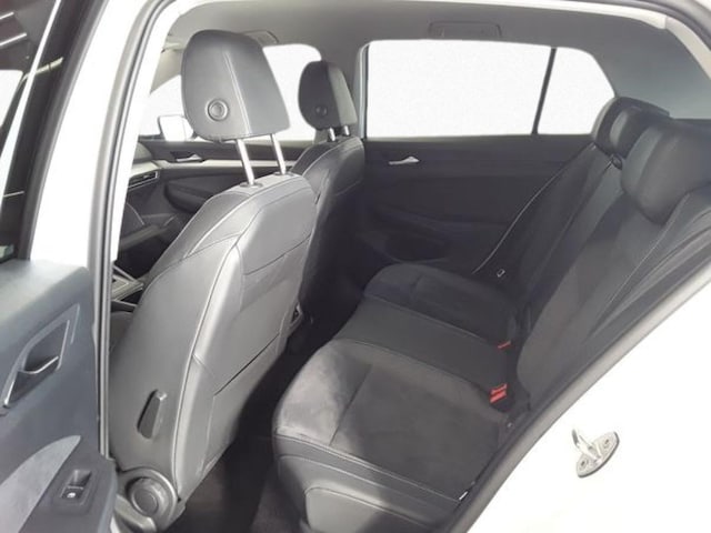 Volkswagen Golf 1.5 eTSI DSG Golf VIII Life