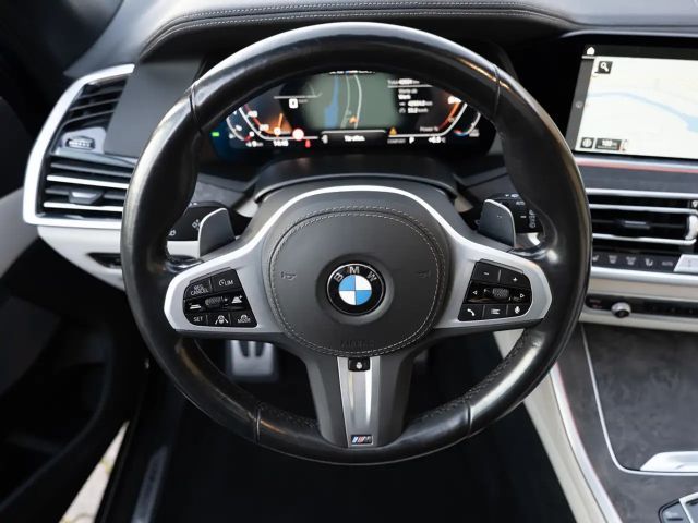 BMW X5 M50i