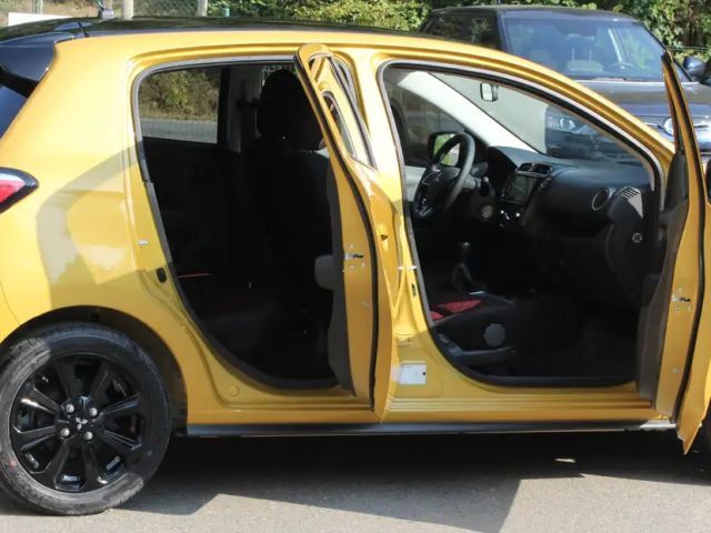 Mitsubishi Space Star Star