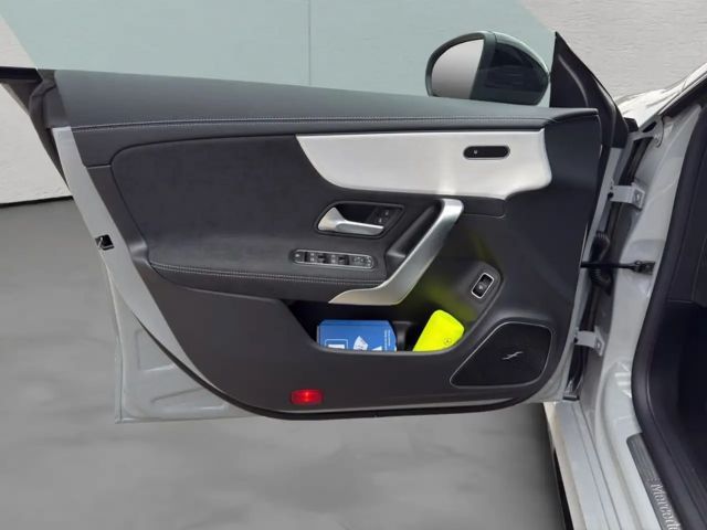 Mercedes-Benz CLA 180 Coupé