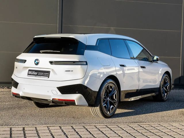 BMW iX xDrive40